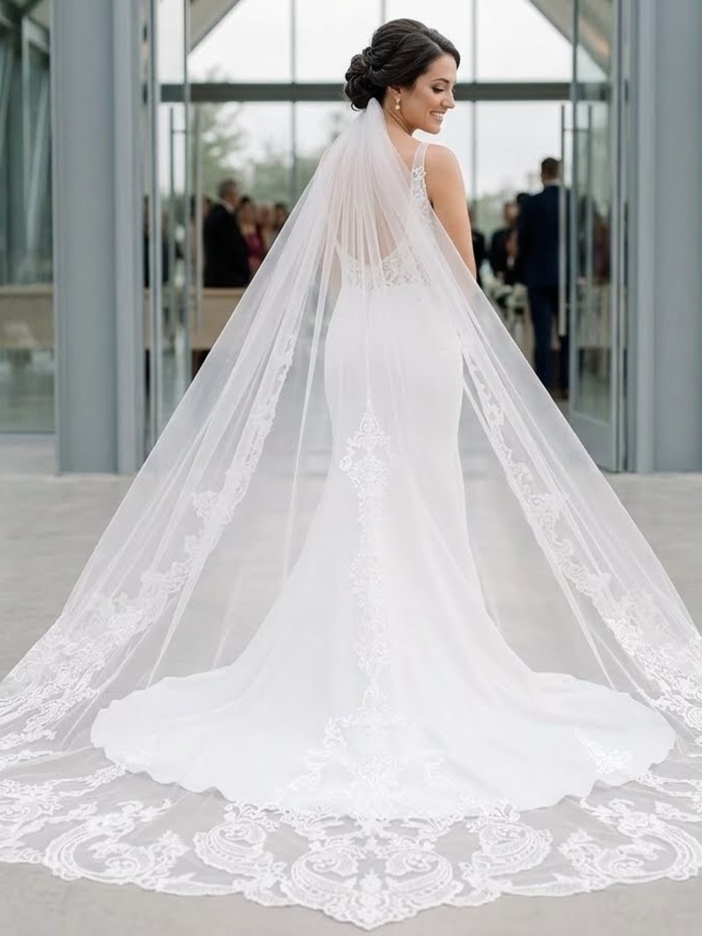 Wedding Chapel Corded Lace 94x 90 Ivory Tulle Scalloped Medallion Border Veil